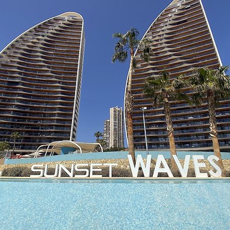 Lujoso Apartament Con Impresionantes Vistas Al Mar Бенидорм Екстериор снимка